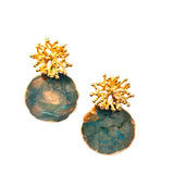 Brincos Coral redondos com stud