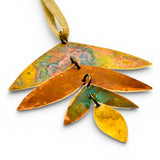 Colar Textil Cascade Plant Adolphi